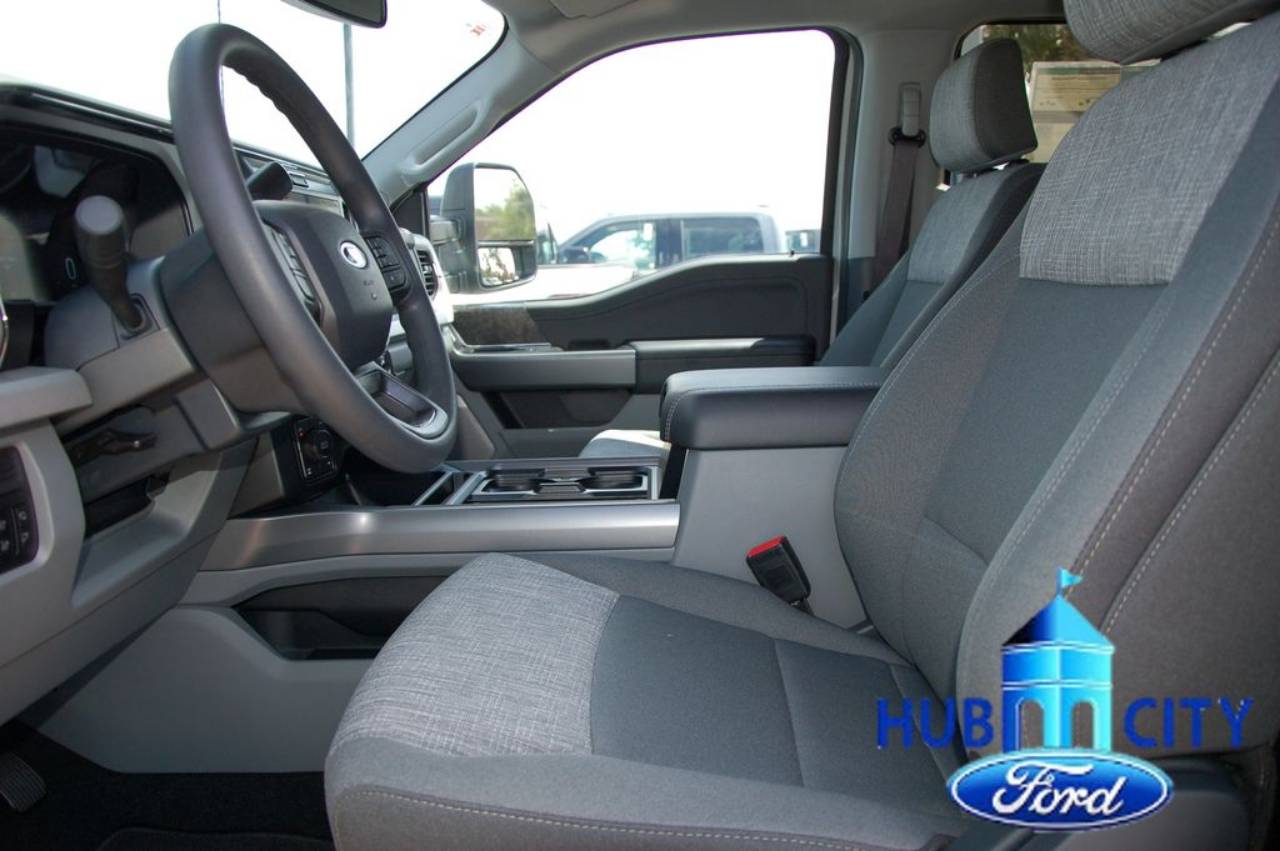 2026 Ford F-250 Super Duty XLT - Photo 10
