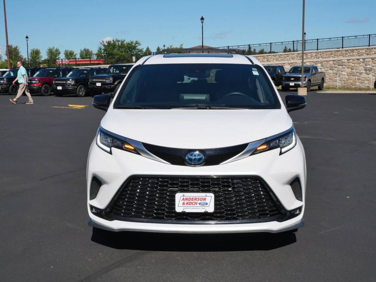 Used 2023 Toyota Sienna XSE 25th Anniversary with VIN 5TDCSKFC2PS085127 for sale in North Branch, Minnesota