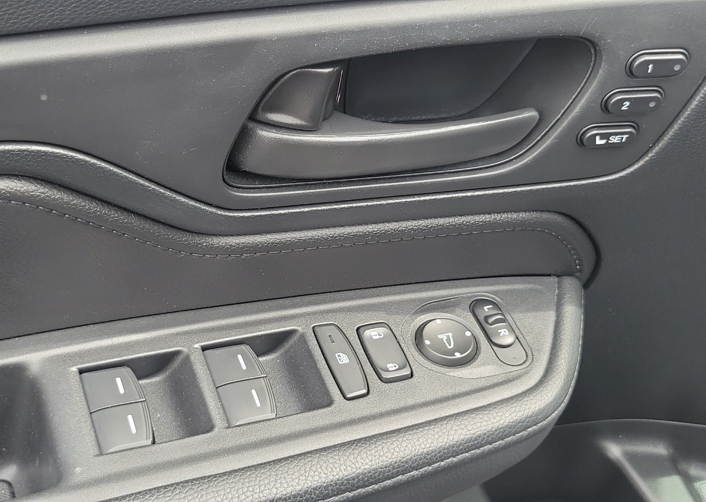 2021 Honda Odyssey EX-L - Photo 24