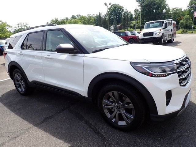 2026 Ford Explorer Active - Photo 9
