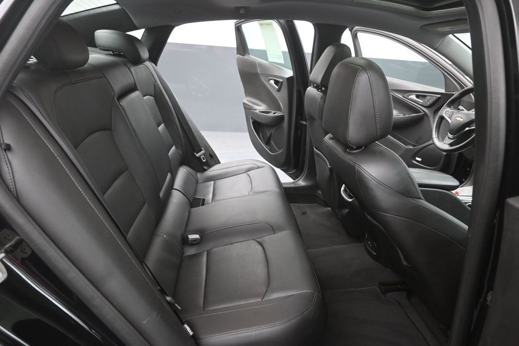 Used 2016 Chevrolet Malibu 2LZ Premier with VIN 1G1ZH5SX2GF177821 for sale in Beaumont, TX