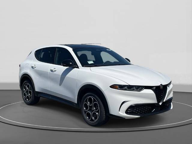 2025 Alfa Romeo Tonale Base