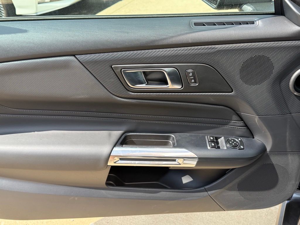 2026 Ford Mustang EcoBoost Premium Fastback - Photo 17