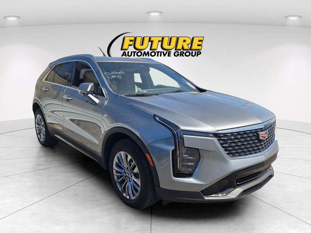 2025 Cadillac XT4 Premium Luxury