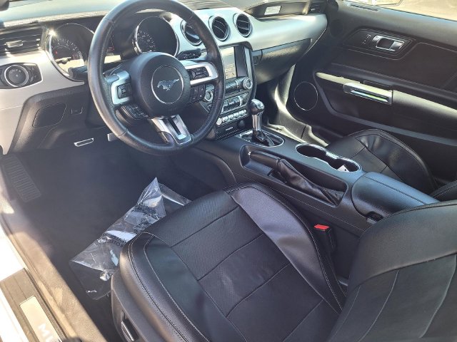 2016 Ford Mustang EcoBoost Premium - Photo 10