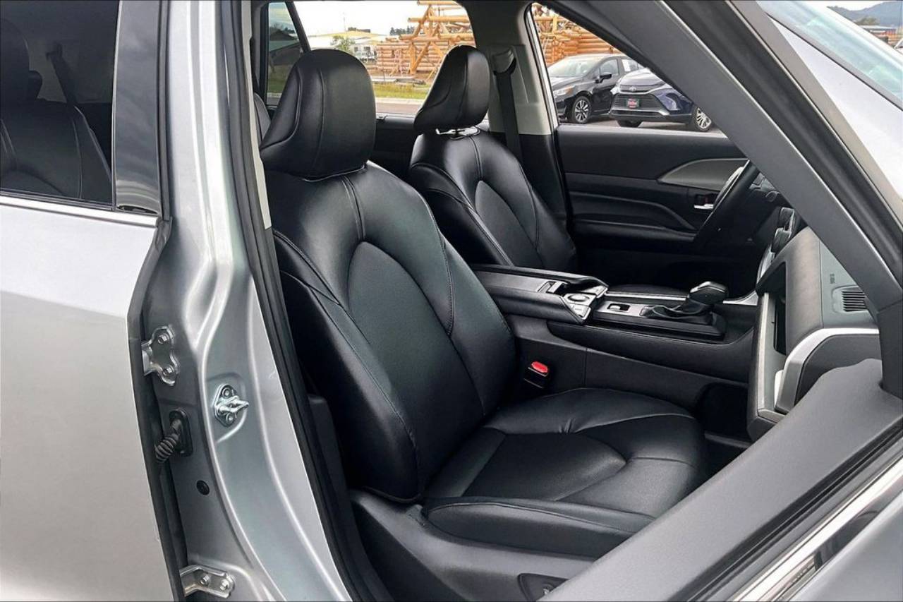 2025 Toyota Grand Highlander XLE - Photo 7