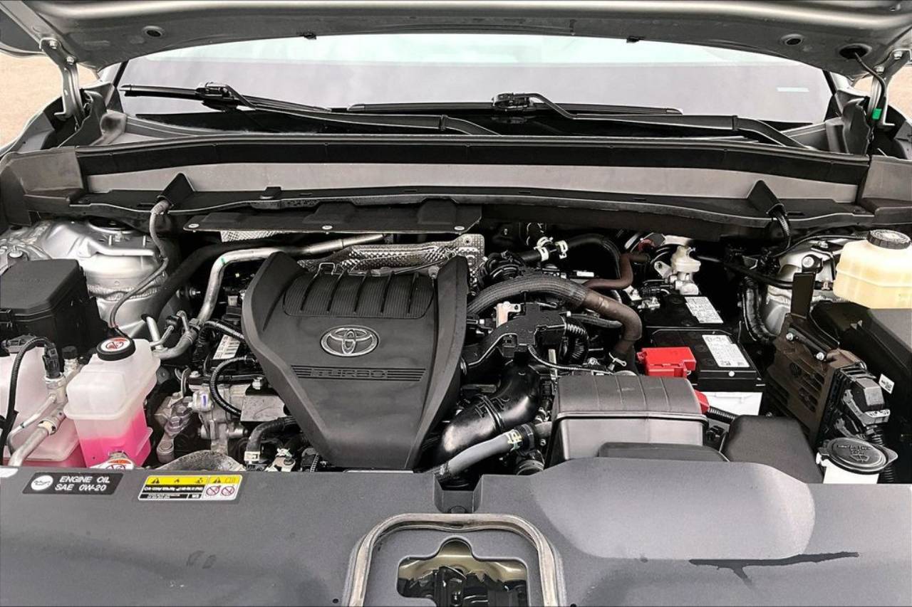 2025 Toyota Grand Highlander XLE - Photo 10