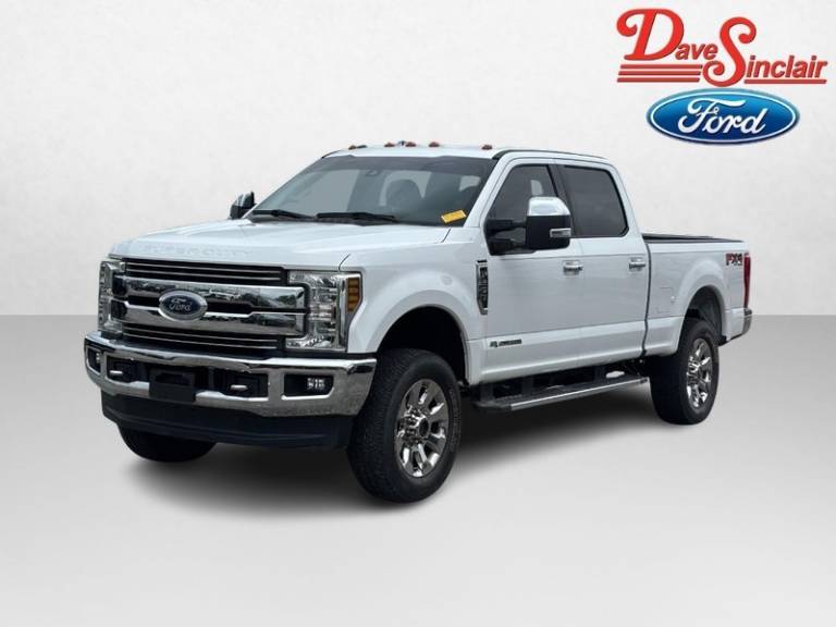 2018 Ford Super Duty F-250 SRW LARIAT 4WD Crew Cab 6.75' Box