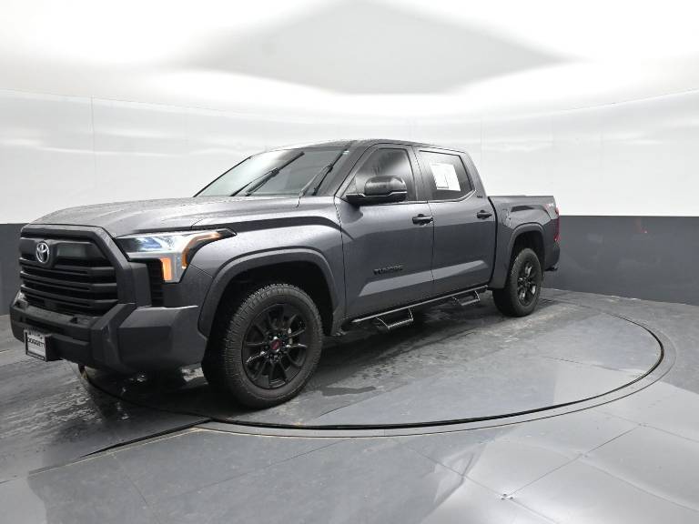 2024 Toyota Tundra 4WD SR5