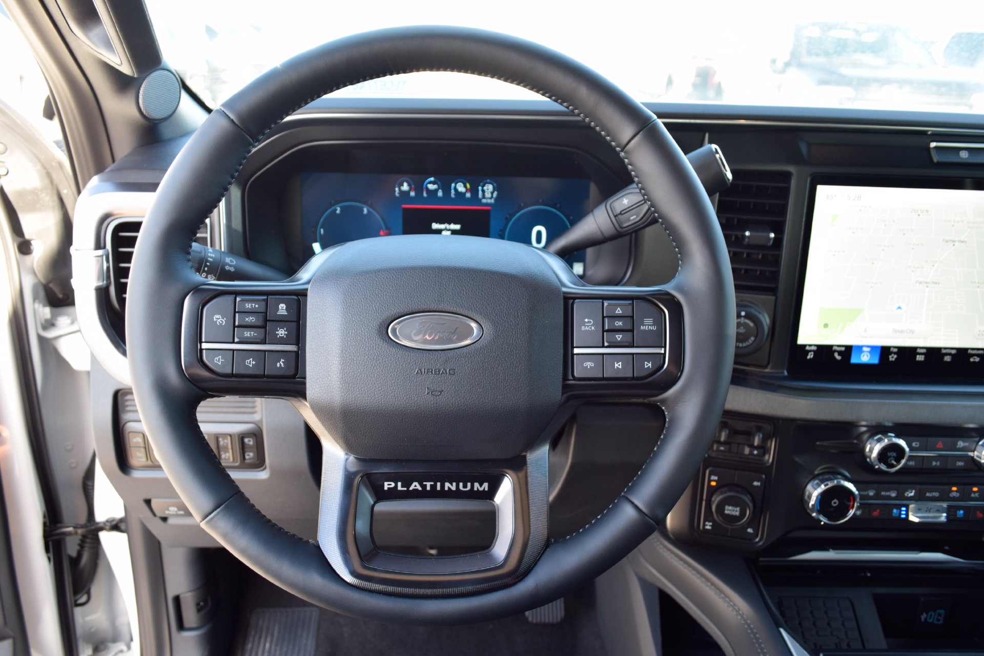 2026 Ford F-250 Super Duty Platinum - Photo 6
