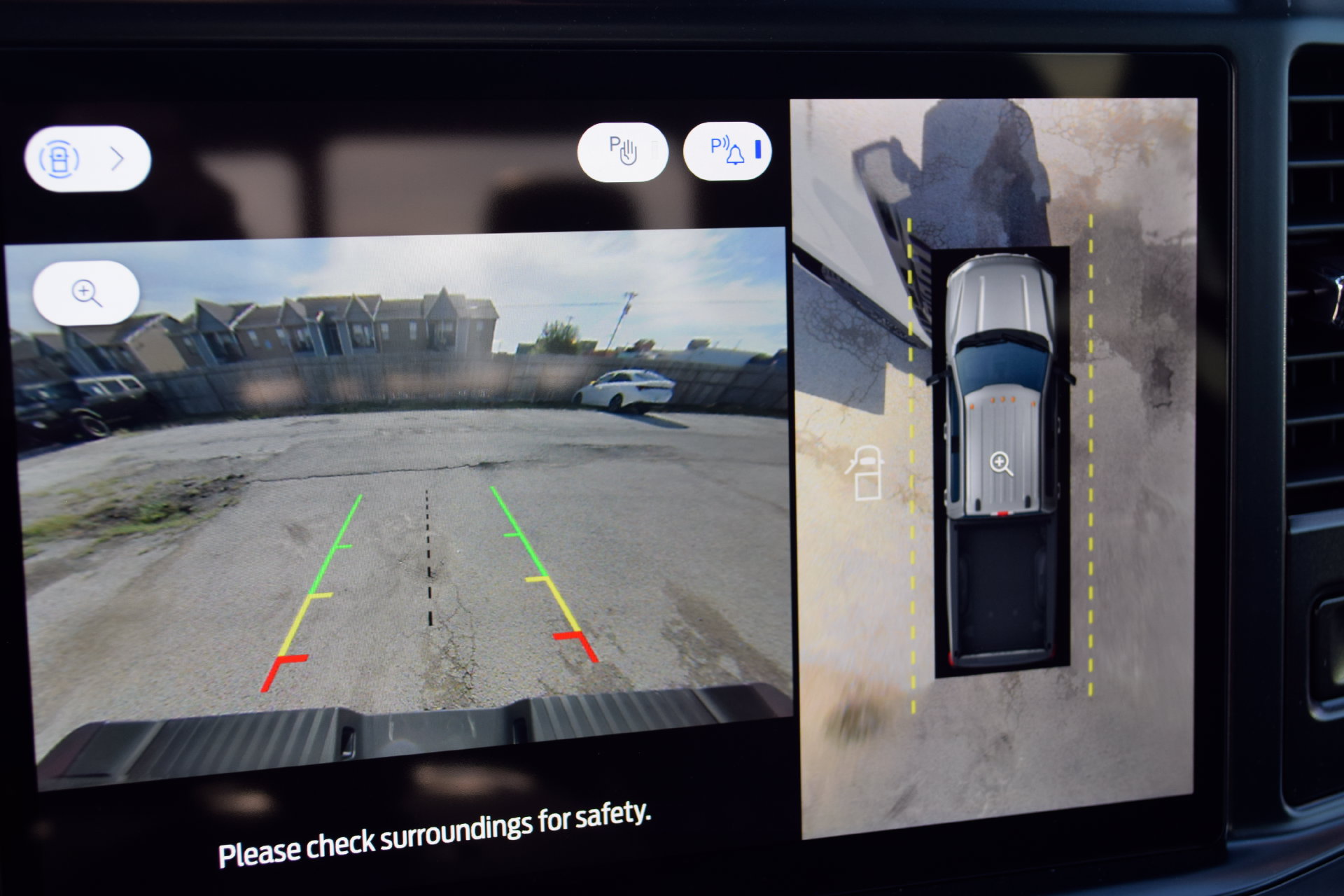 2026 Ford F-250 Super Duty Platinum - Photo 13
