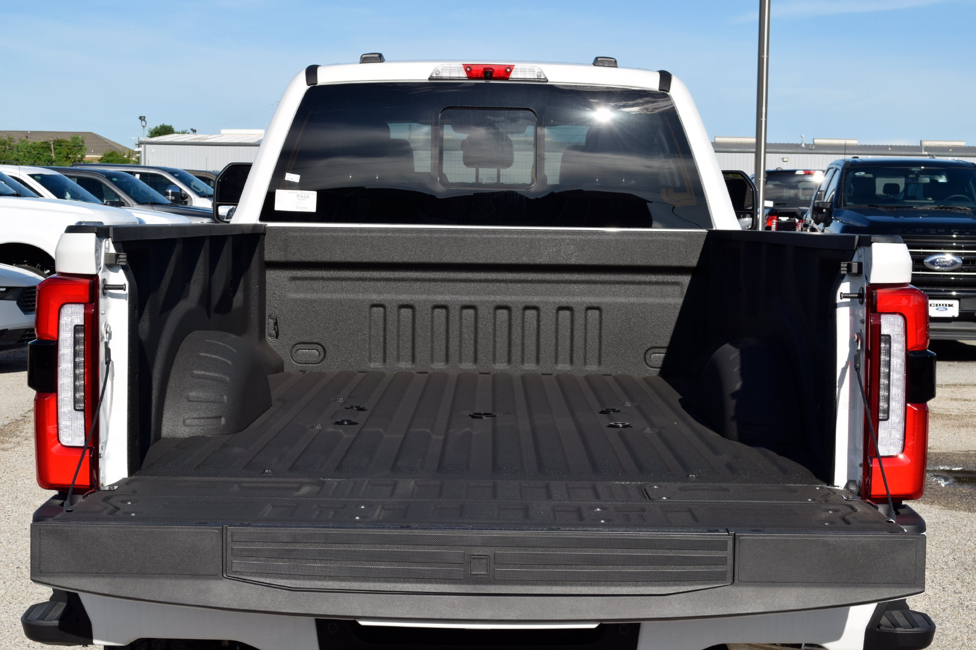 2026 Ford F-250 Super Duty Platinum - Photo 21