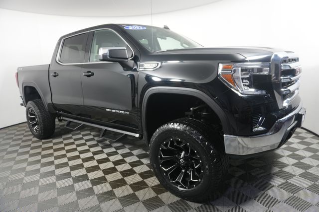 Used 2021 GMC Sierra 1500 SLE with VIN 1GTU9BED4MZ287133 for sale in Kansas City