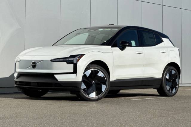 2026 Volvo EX30 Twin Motor Performance Plus