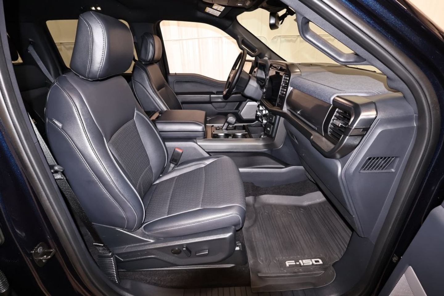 2025 Ford F-150 Lariat - Photo 20