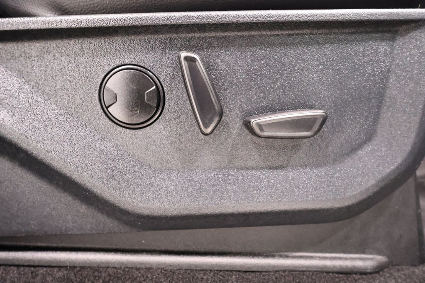 2025 Ford F-150 Lariat - Photo 21