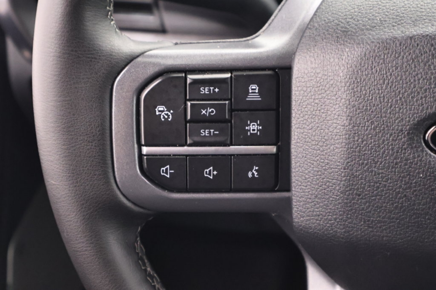 2025 Ford F-150 Lariat - Photo 24
