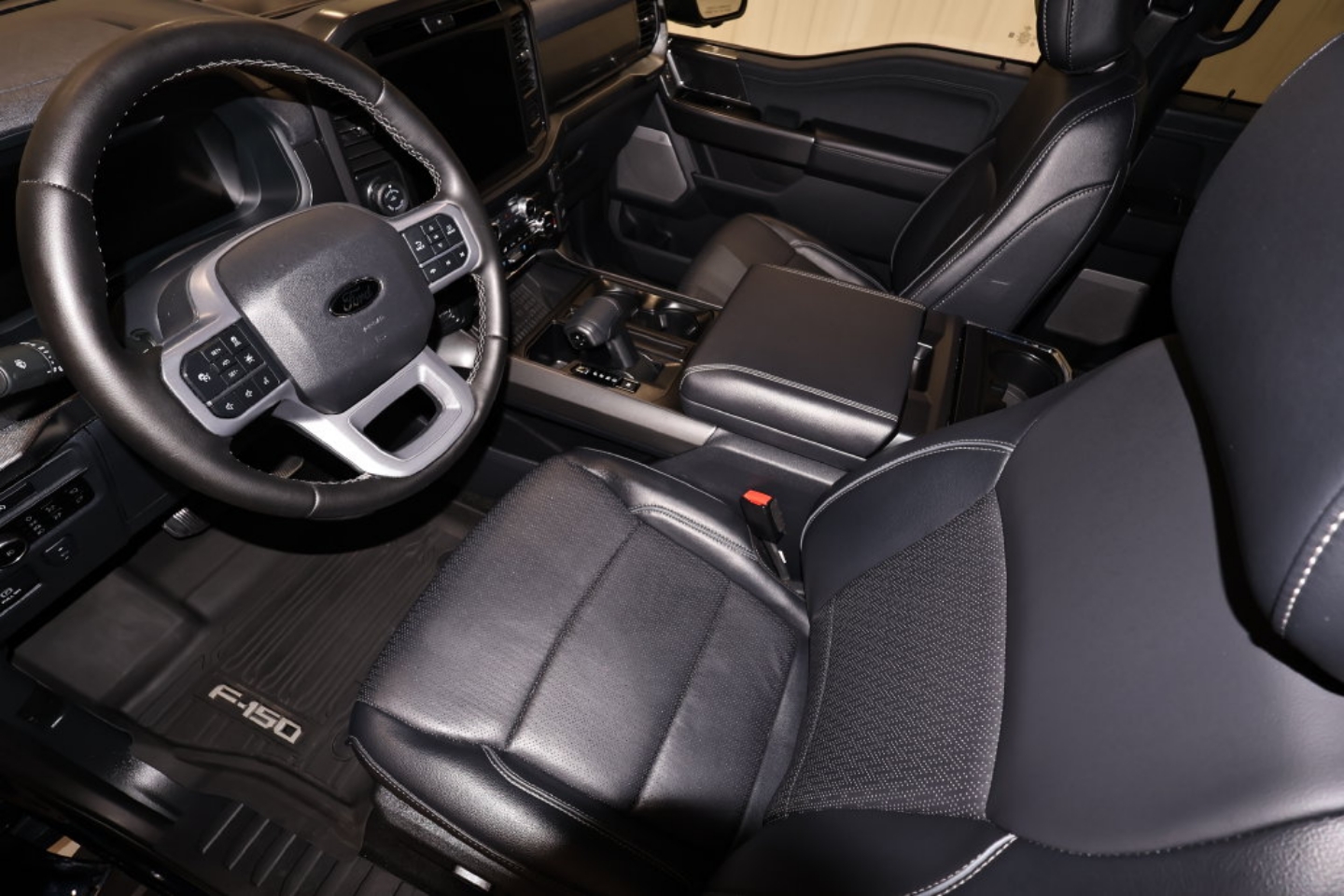 2025 Ford F-150 Lariat - Photo 36