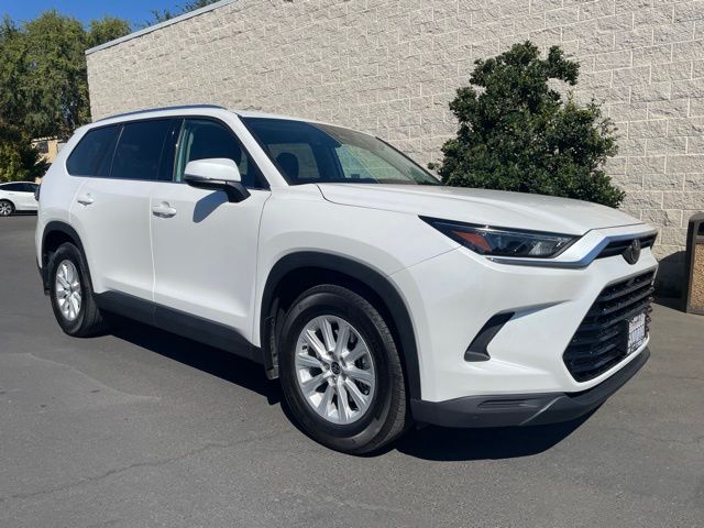 2025 Toyota Grand Highlander Hybrid XLE
