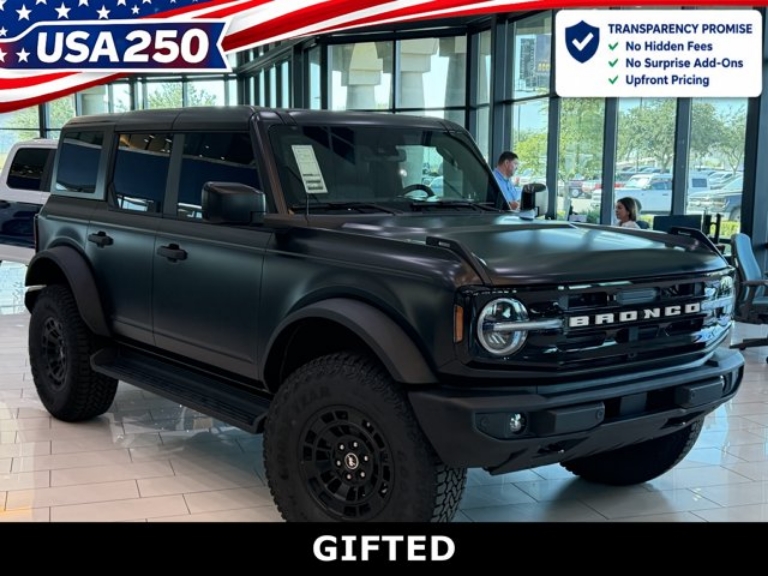2026 Ford Bronco Outer Banks