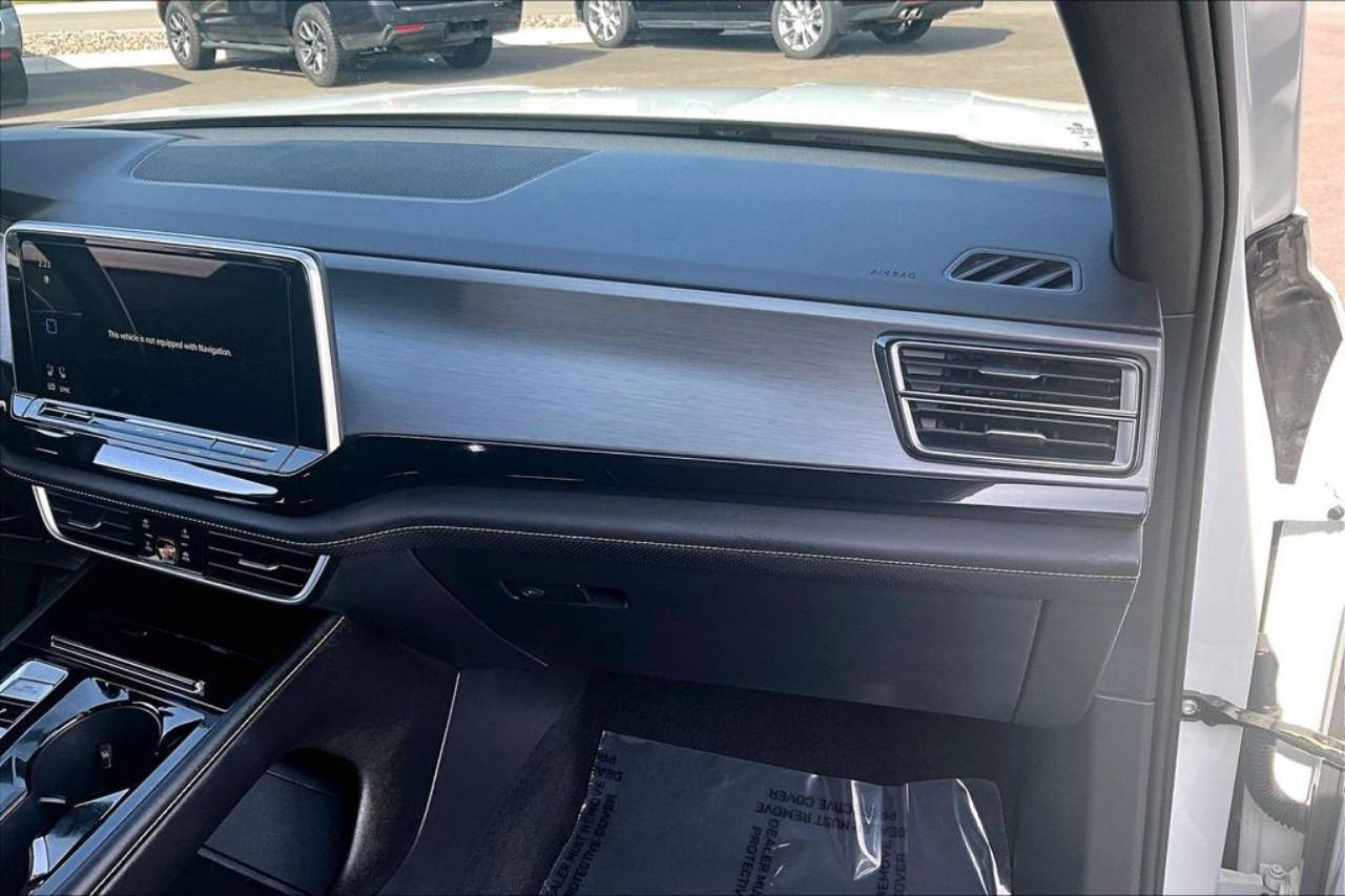 2025 Volkswagen Atlas Cross Sport SE w/Tech - Photo 17