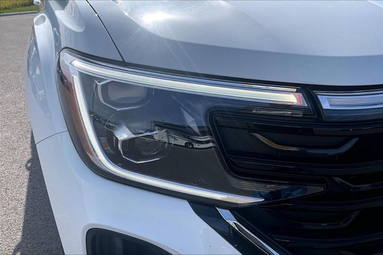 2025 Volkswagen Atlas Cross Sport SE w/Tech - Photo 29