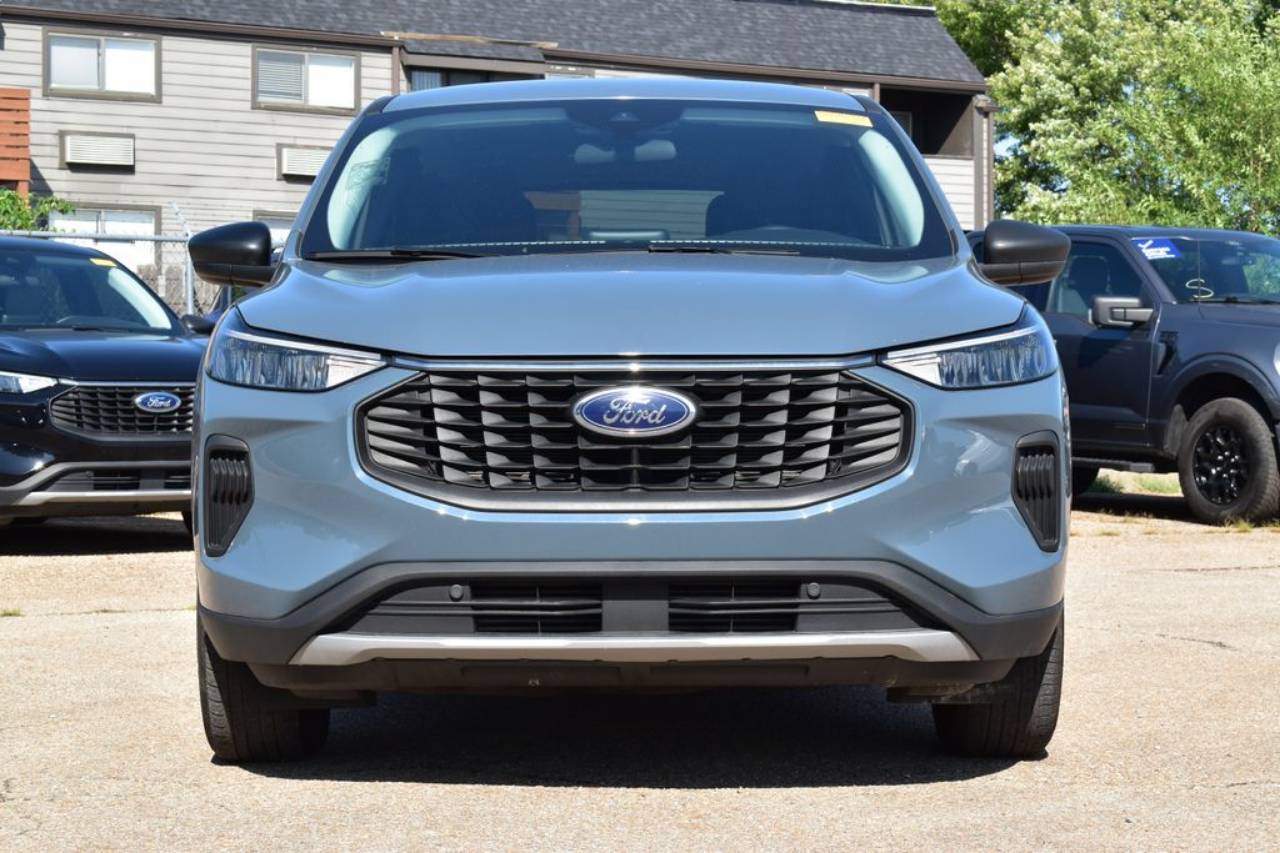 Certified 2023 Ford Escape Active with VIN 1FMCU9GN0PUA16673 for sale in Kansas City