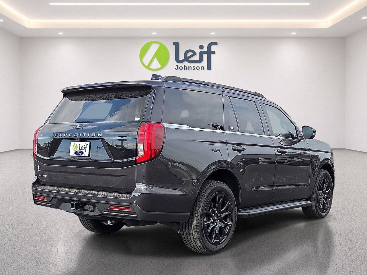 2026 Ford Expedition Active - Photo 6