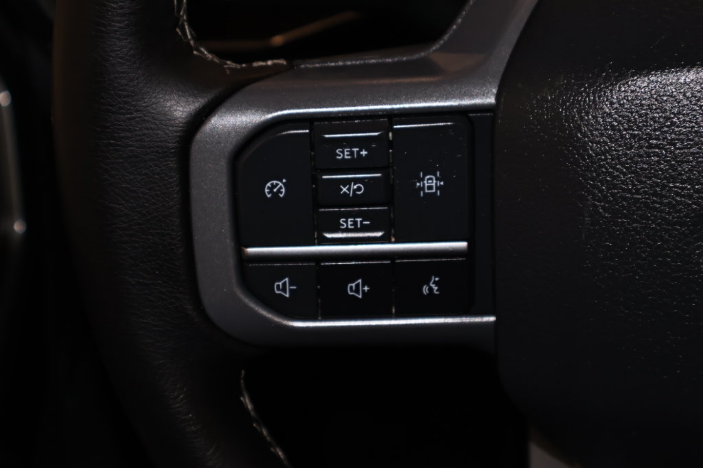 2023 Ford F-150 XLT - Photo 24