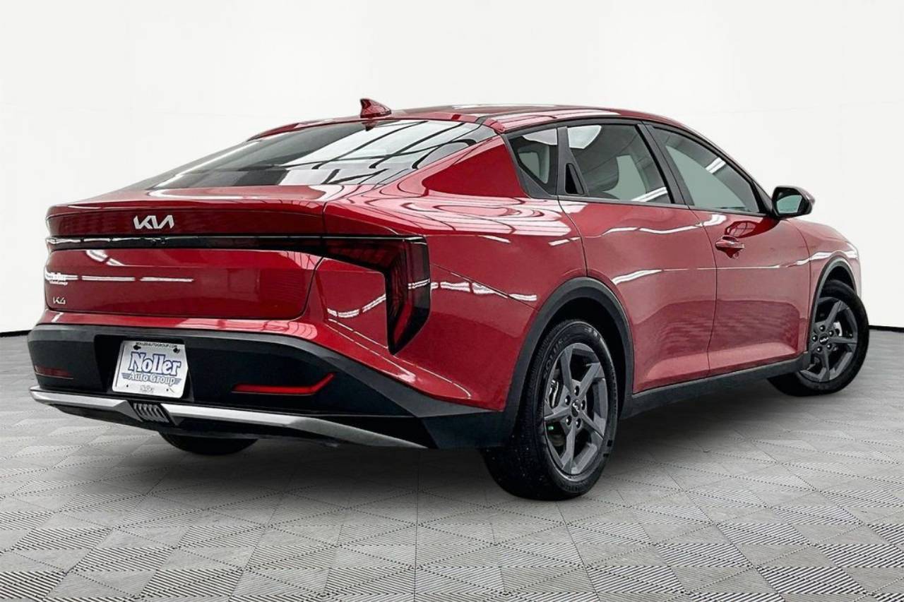 Certified 2025 Kia K4 LXS with VIN 3KPFT4DE8SE120430 for sale in Kansas City