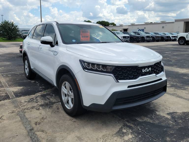 2023 Kia Sorento LX
