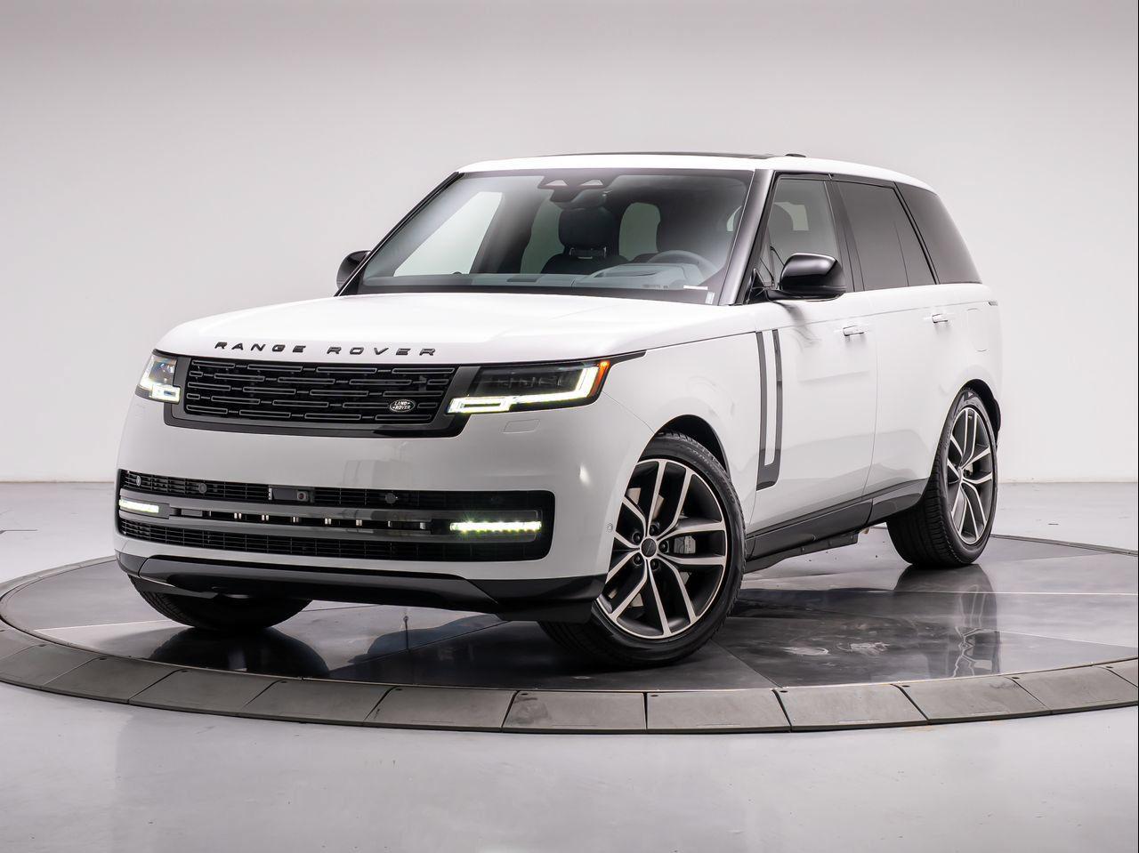 New 2026 Land Rover Range Rover P550e SE