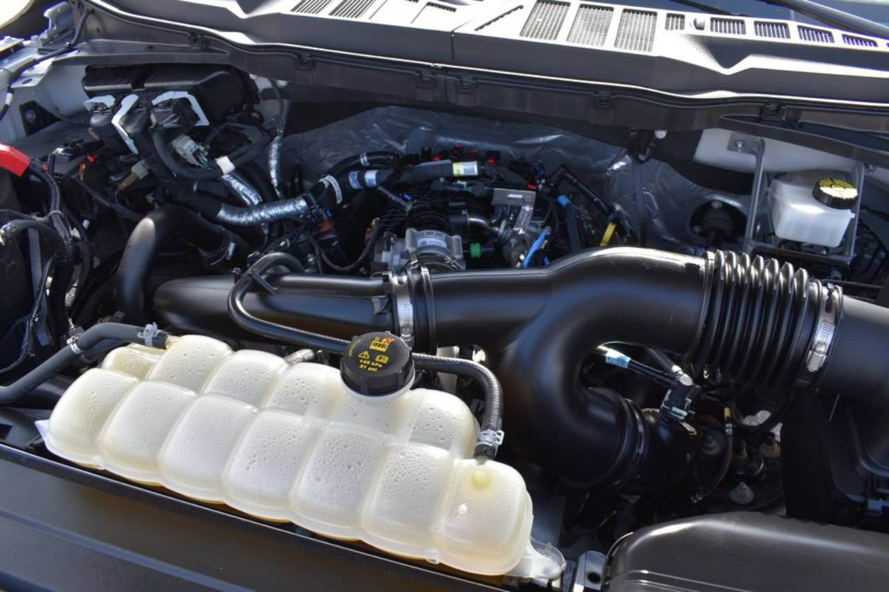2023 Ford F-150 XLT - Photo 15