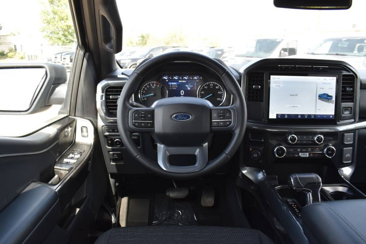 2023 Ford F-150 XLT - Photo 17