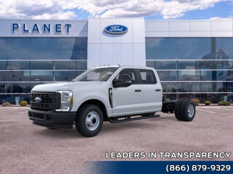 2026 Ford Super Duty F-350 DRW XL 2WD Crew Cab 179 WB 60 CA