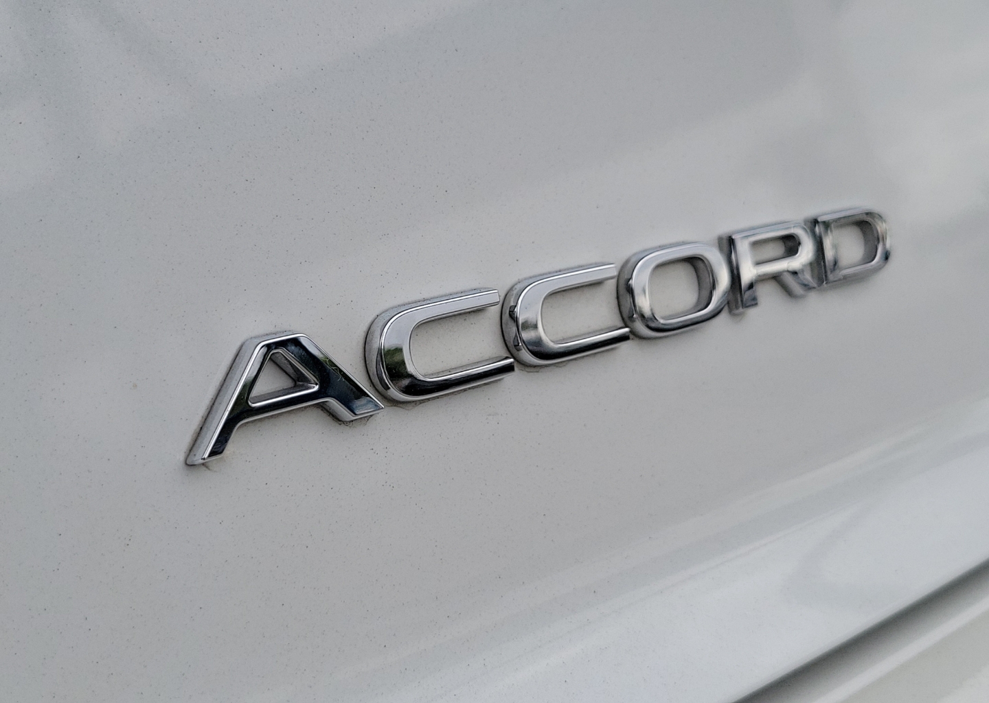 2024 Honda Accord Hybrid EX-L - Photo 8