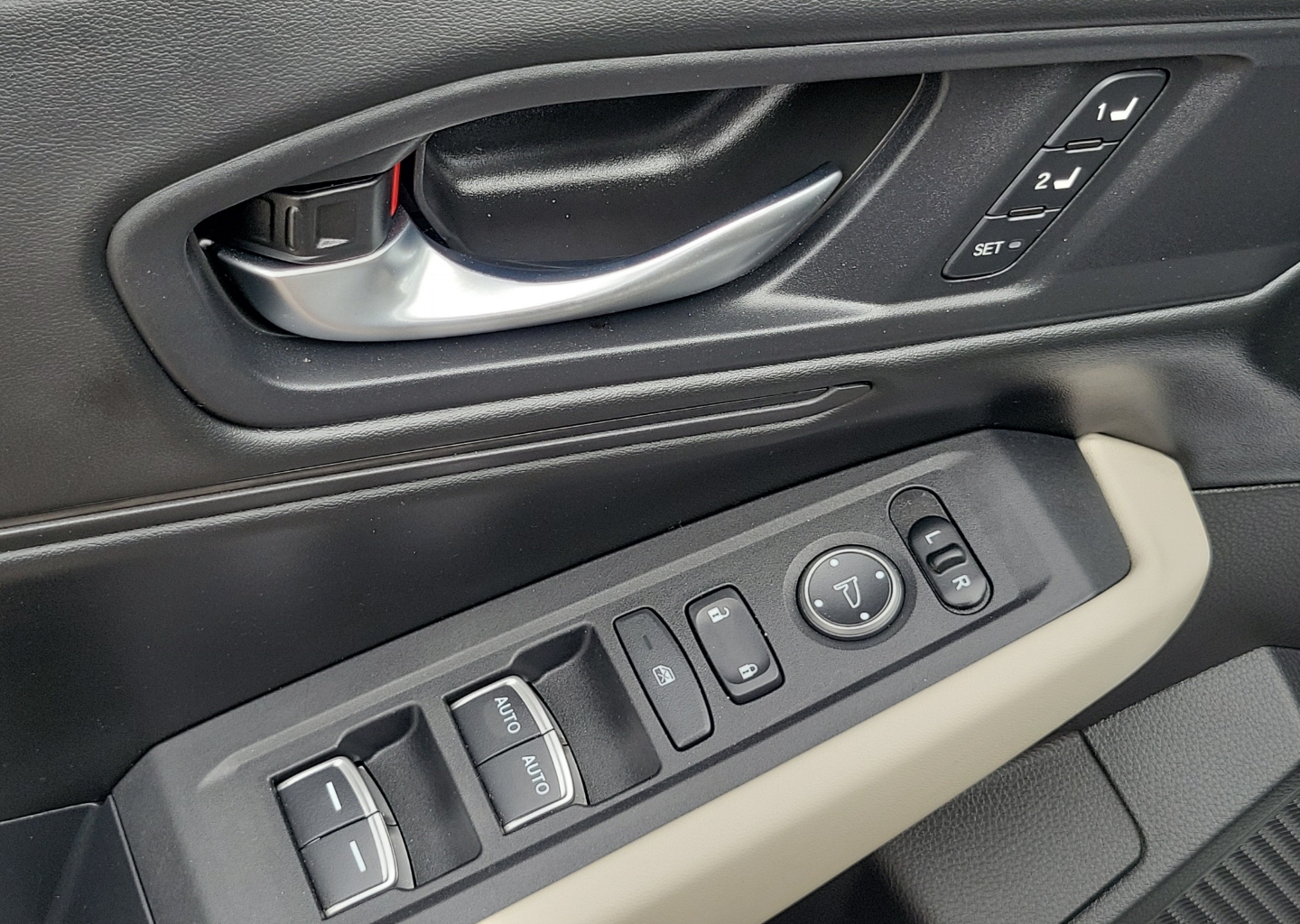 2024 Honda Accord Hybrid EX-L - Photo 20