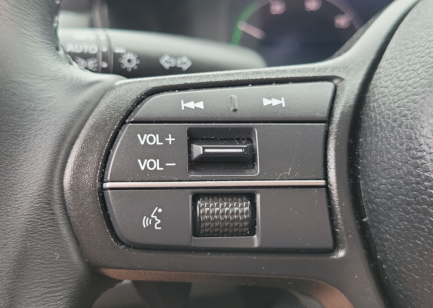 2024 Honda Accord Hybrid EX-L - Photo 23
