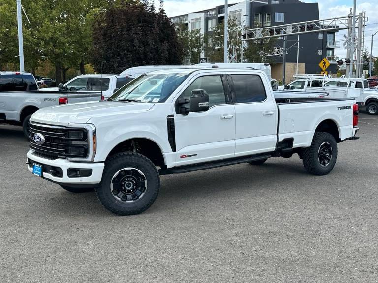 2027 Ford F-350SD Platinum