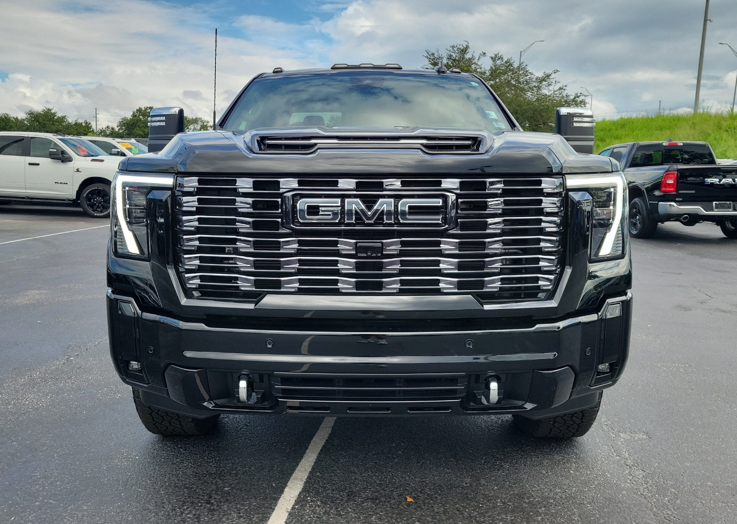 1GT4UXEY4SF358764