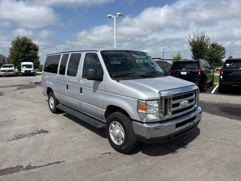 2014 Ford Econoline Wagon XL