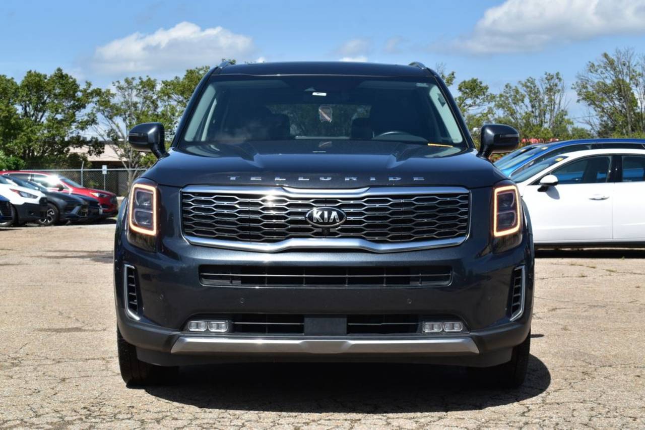 Used 2021 Kia Telluride SX with VIN 5XYP5DHC9MG106517 for sale in Kansas City