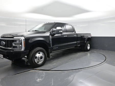 2024 Ford Super Duty F-350 DRW LARIAT
