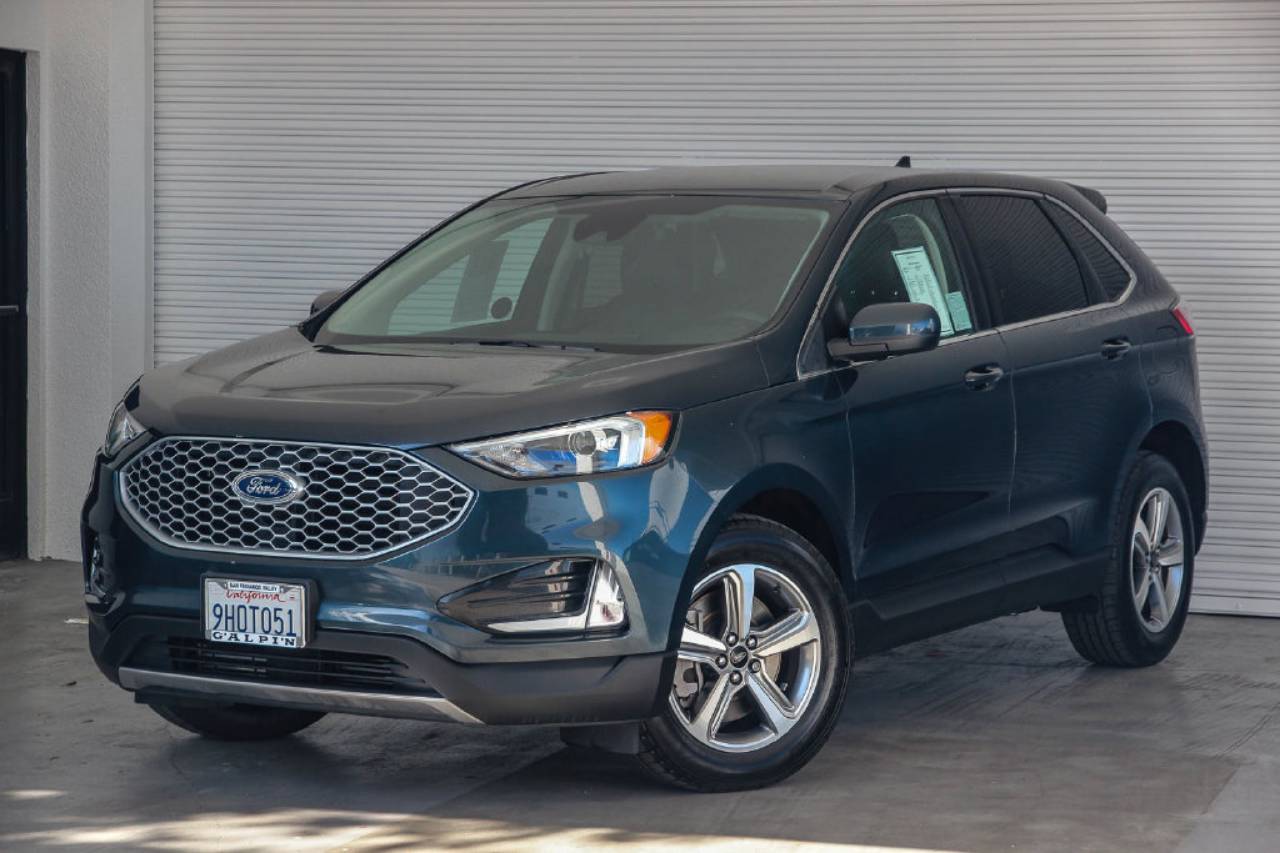2023 Ford Edge