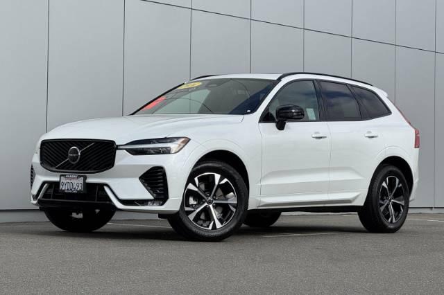 2026 Volvo XC60 B5 Core