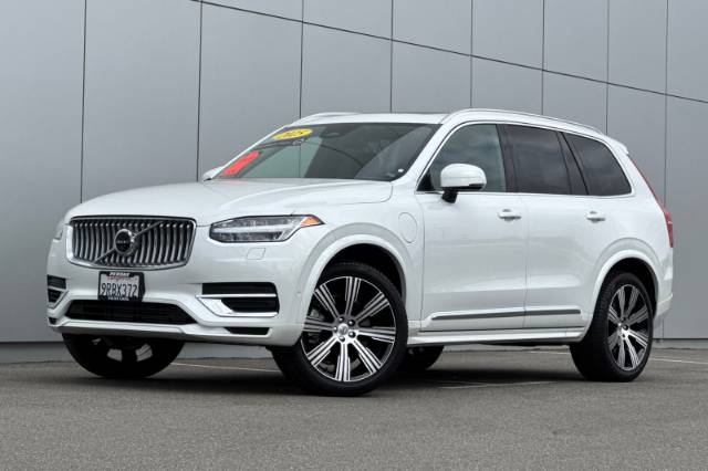 2025 Volvo XC90 Plug-In Hybrid T8 Ultra