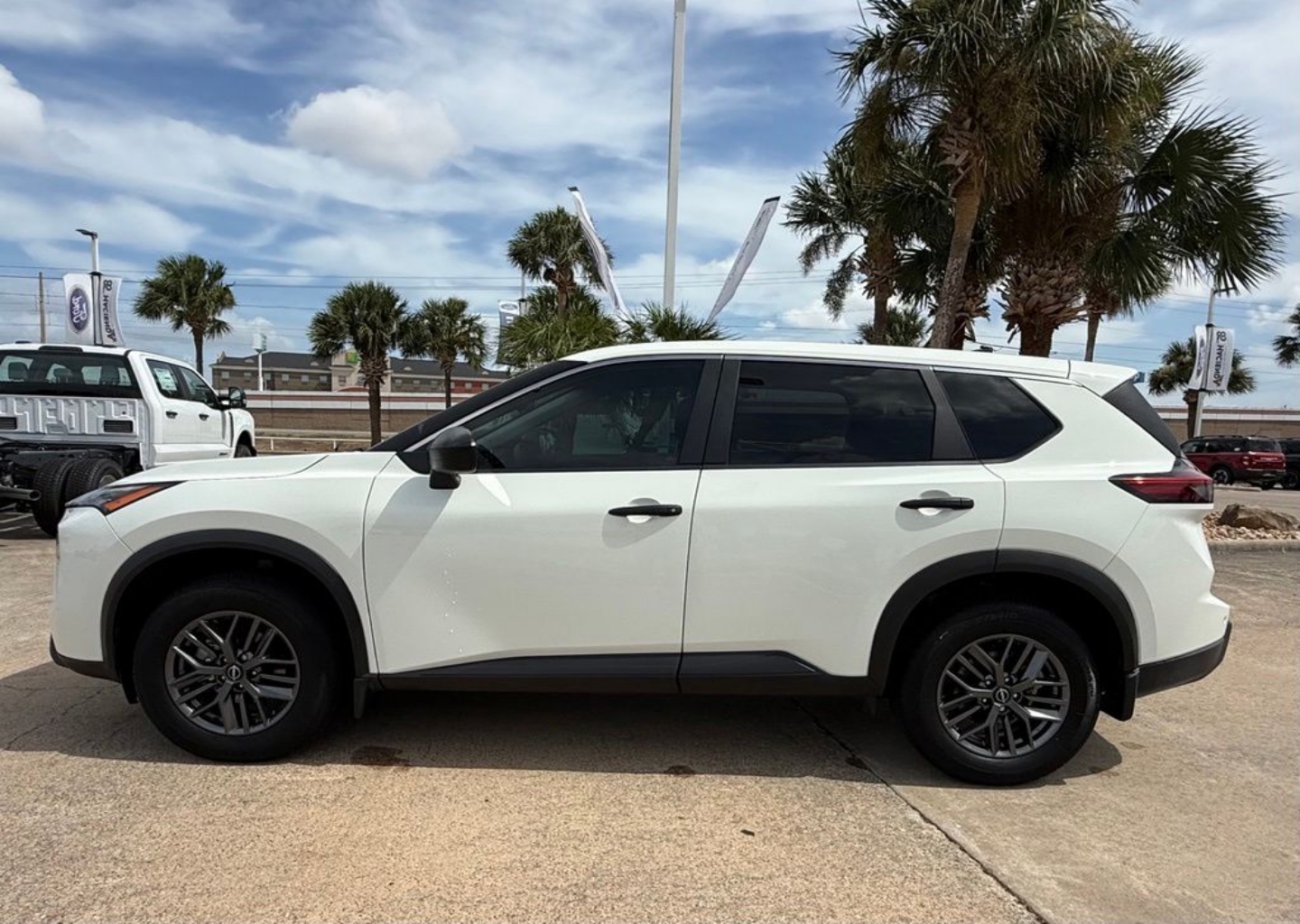 Used 2024 Nissan Rogue S with VIN 5N1BT3AA1RC691796 for sale in Kingsville, TX