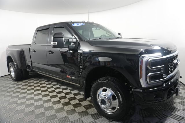 Used 2026 Ford F-350 Super Duty Platinum with VIN 1FT8W3DM8TEC57303 for sale in Kansas City