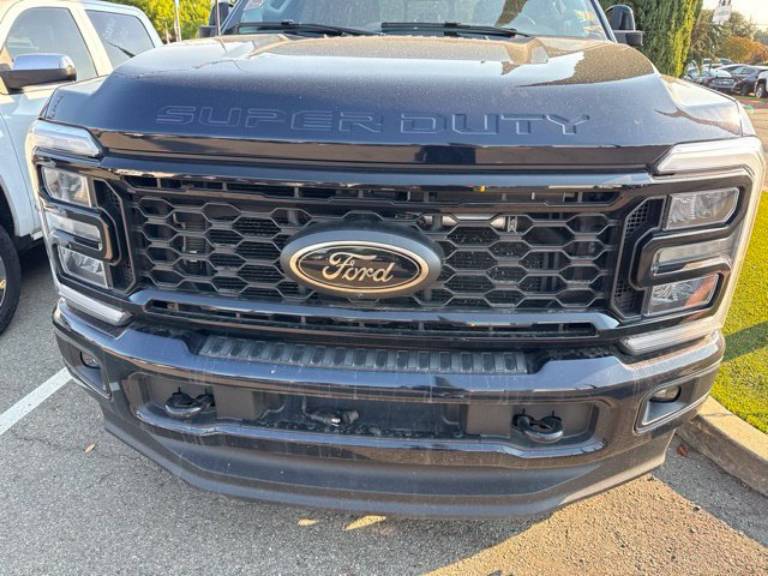 2025 Ford F-350SD LARIAT