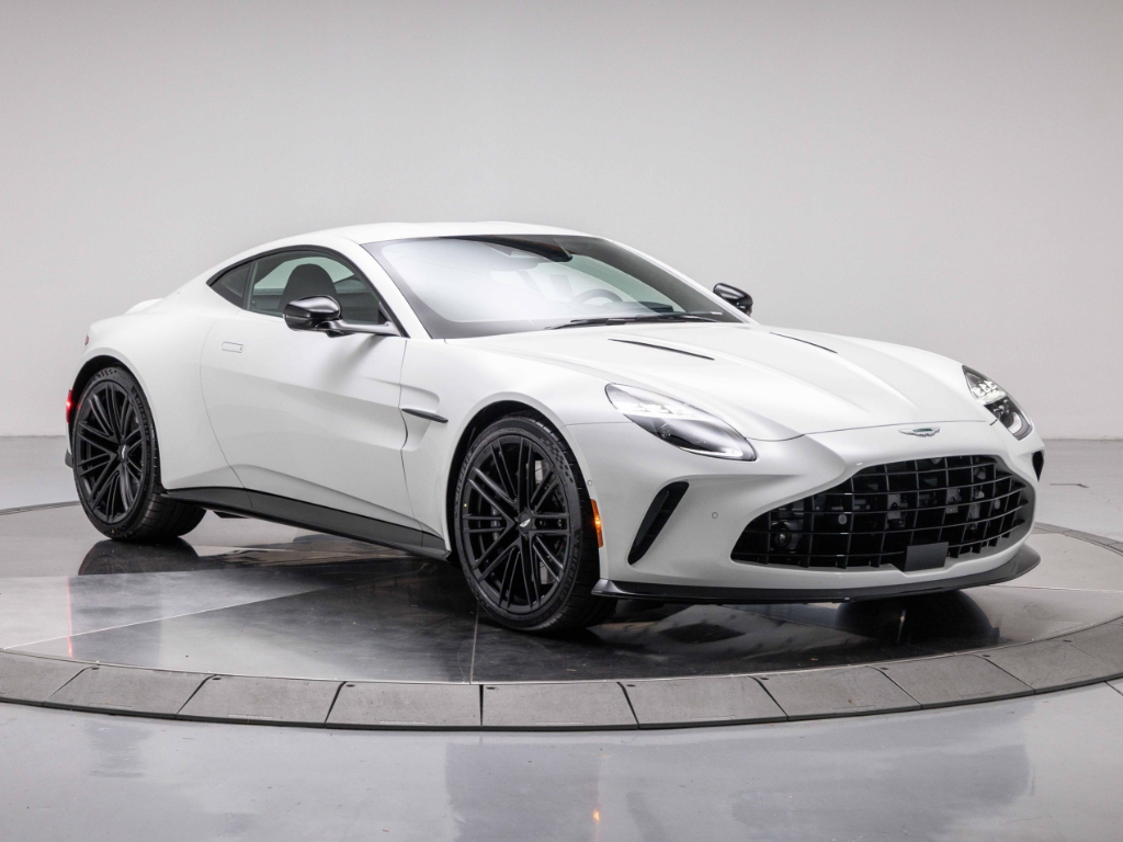 2025 Aston Martin Vantage Base
